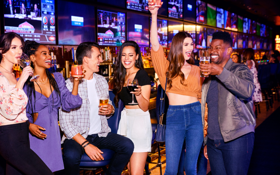 People enjoying drinks at Circa Las Vegas