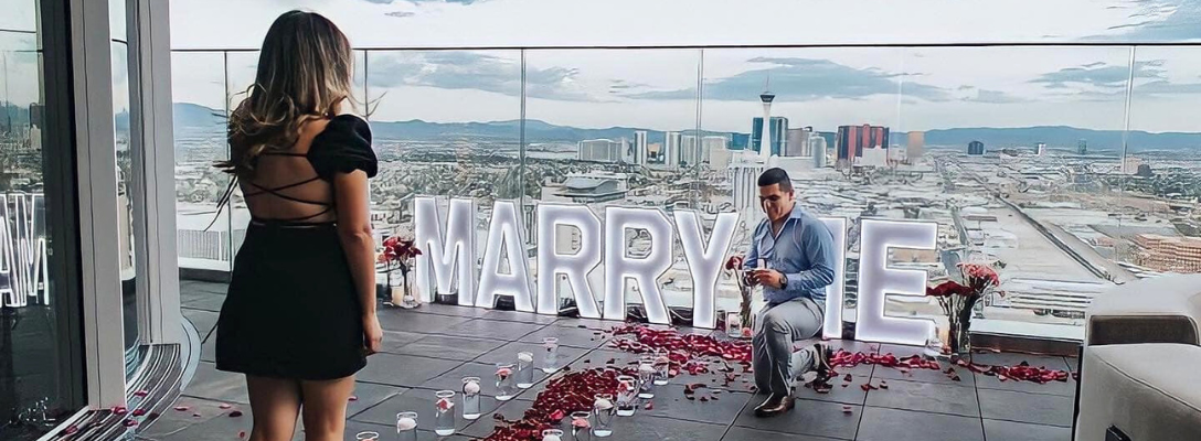 Man Proposing in Las Vegas at Legacy Club Rooftop Bar